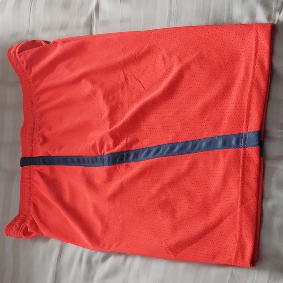 Under Armor shorts - Picture 2 of 4